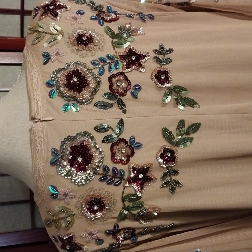 #256 Gorgeous Frock & Frill Dress - Picture 8 of 12